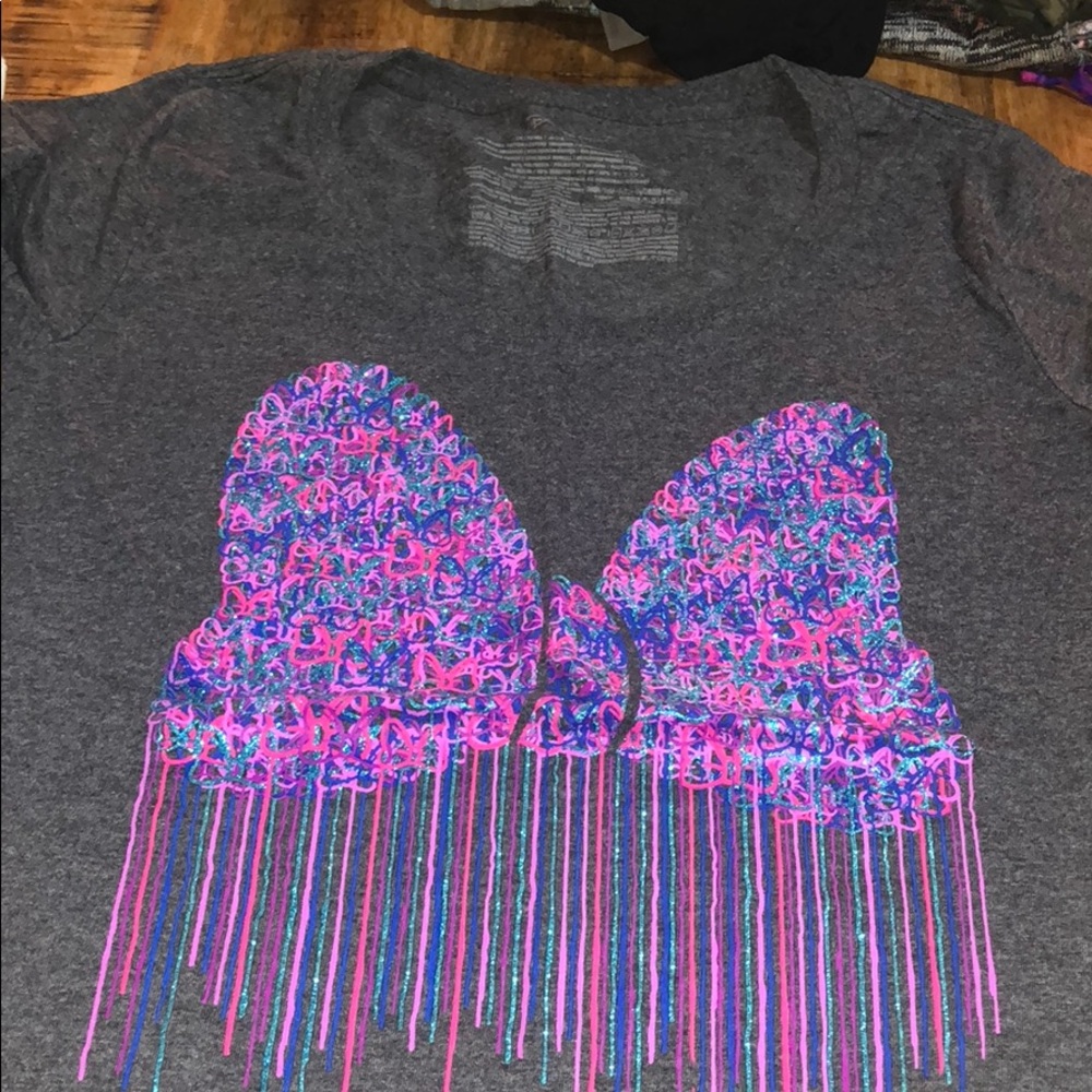 Disney Minnie Mouse shirt